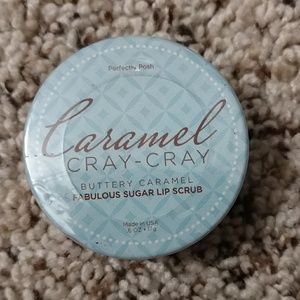 Perfectly posh Lip scrub
